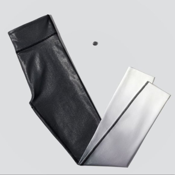 EUC! Carbon38 X The Cristalline Black Ombre Legging. Retails $128! - Picture 4 of 5
